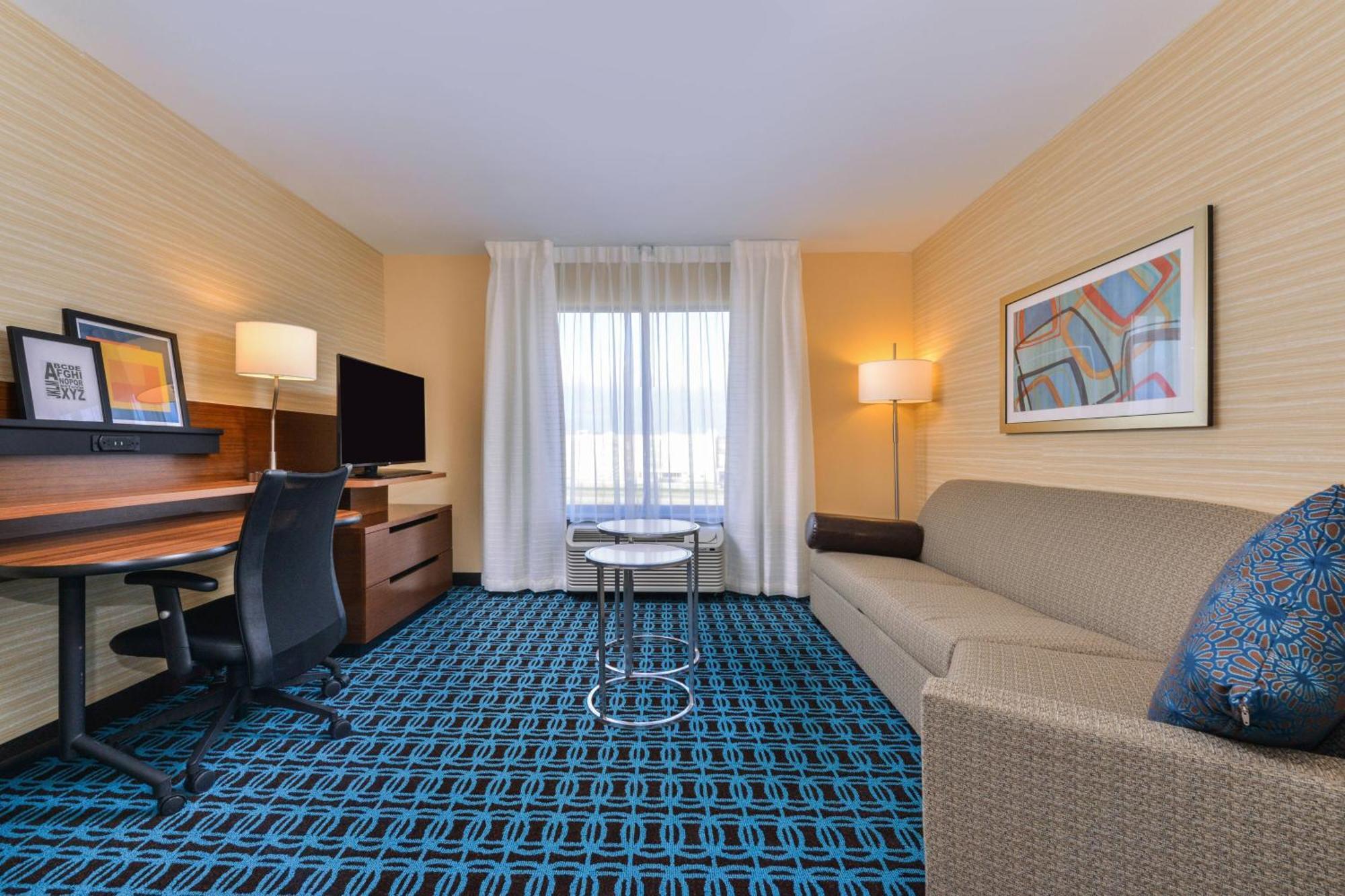 Fairfield Inn & Suites By Marriott Coralville Exterior photo